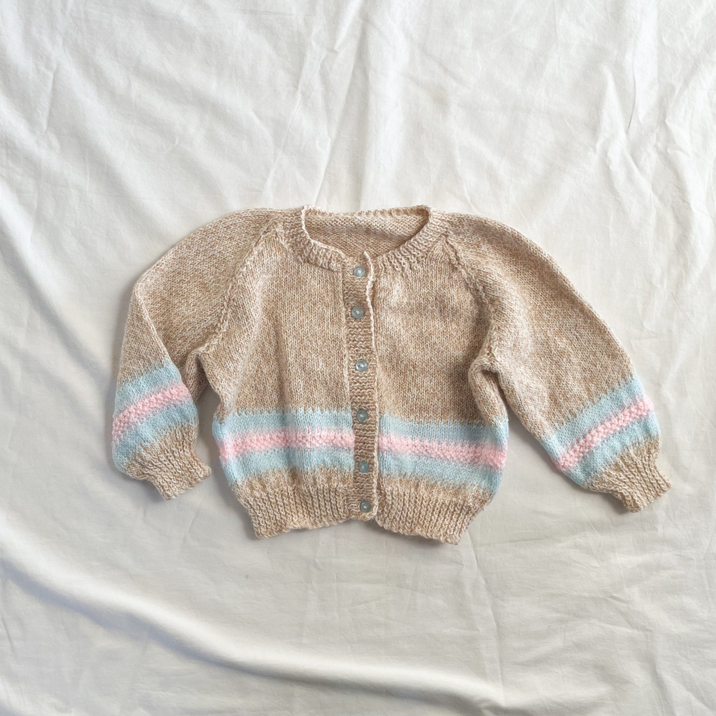 Hand knit cardi, aprox 6-12m