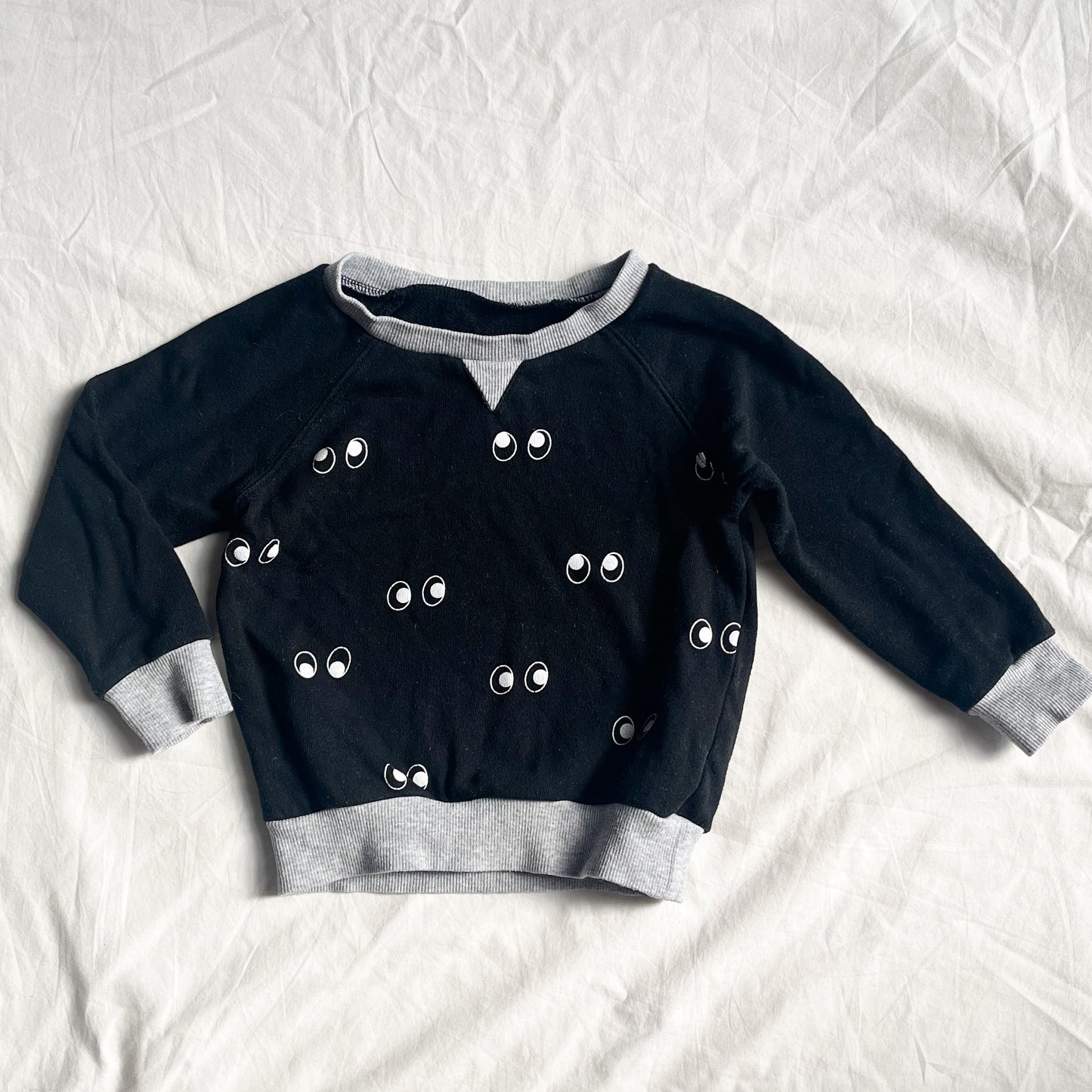 Tiny tribe sweater, size 2 (more like a 1)
