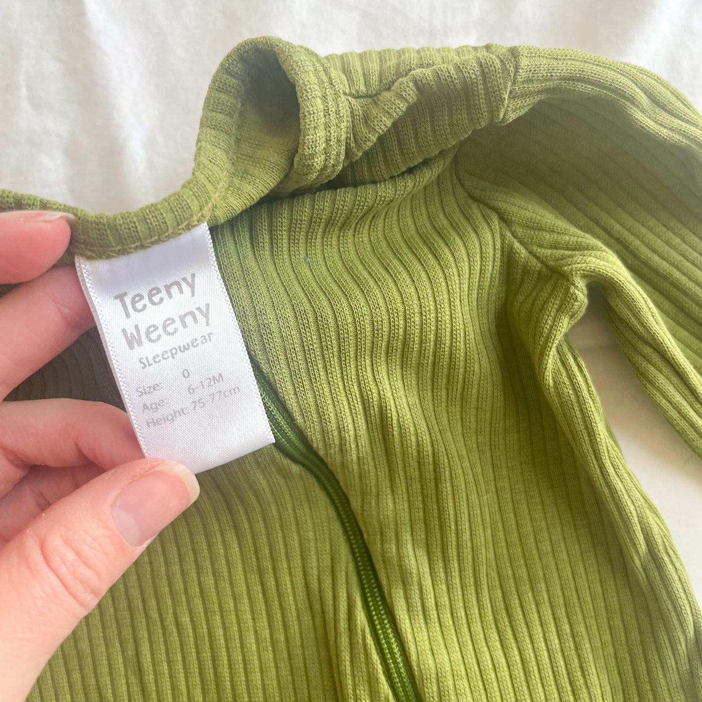 Teeny weeny growsuit, 6-12m