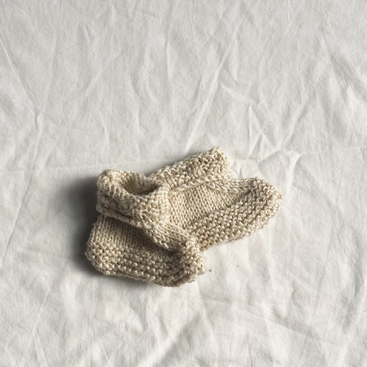 Hand Knit booties, aprox 0-3m