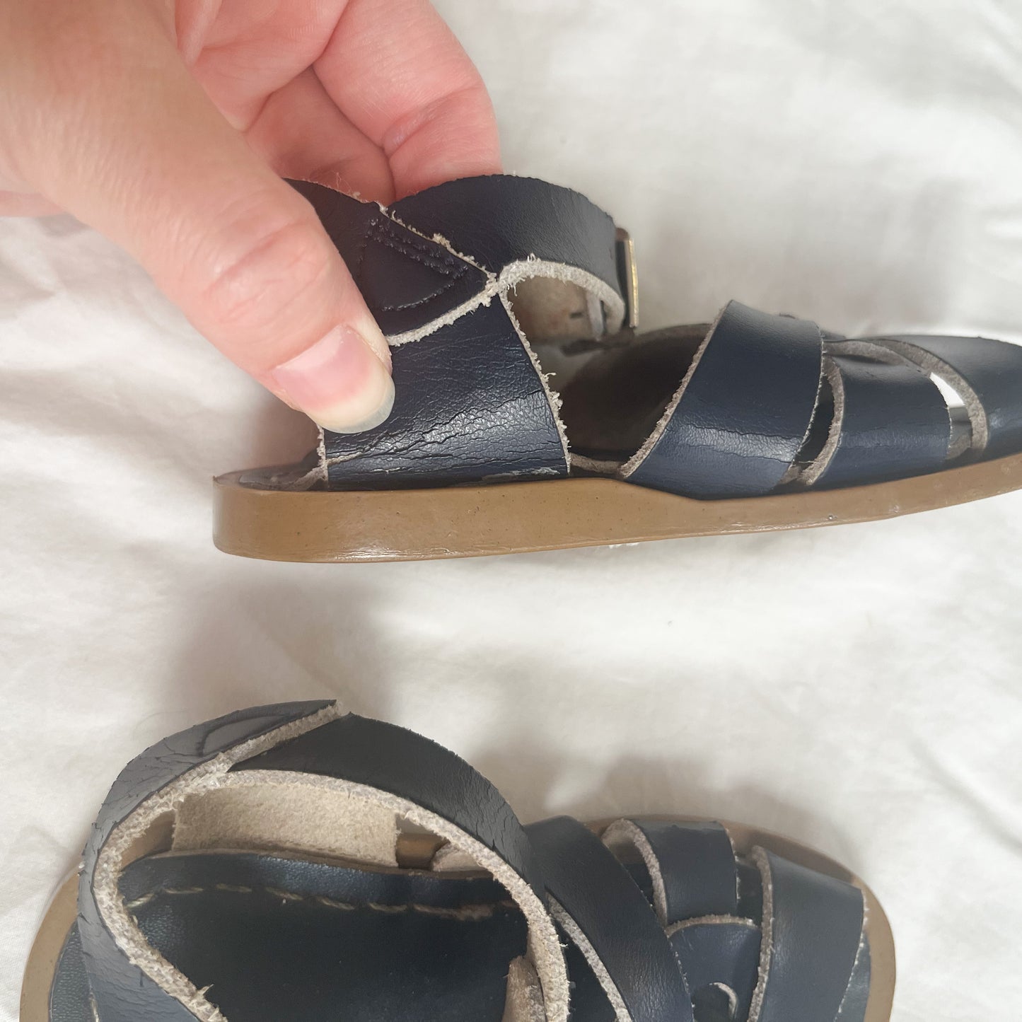 Saltwater sandals, size US 5