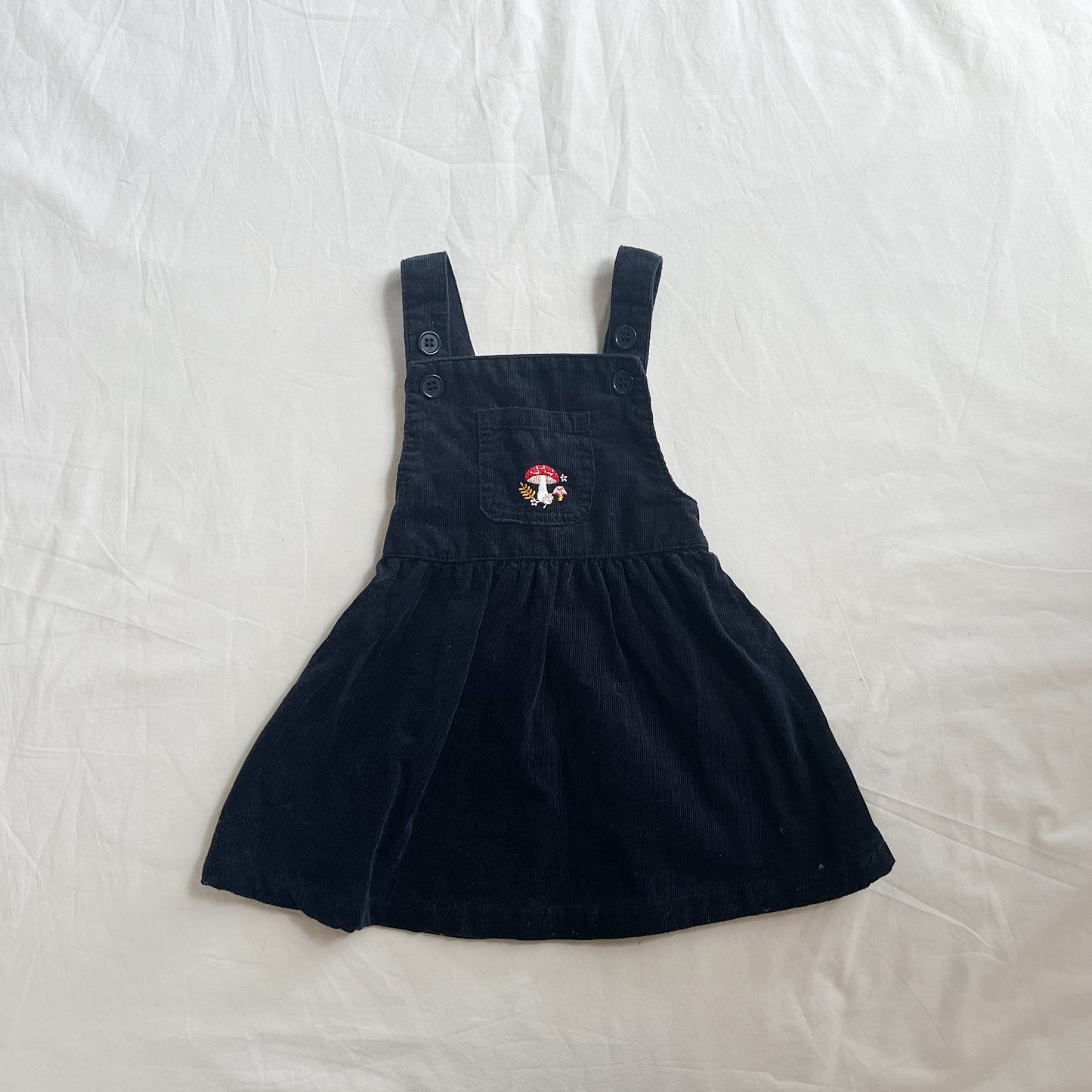 Teeny weeny pinny, 0-3m